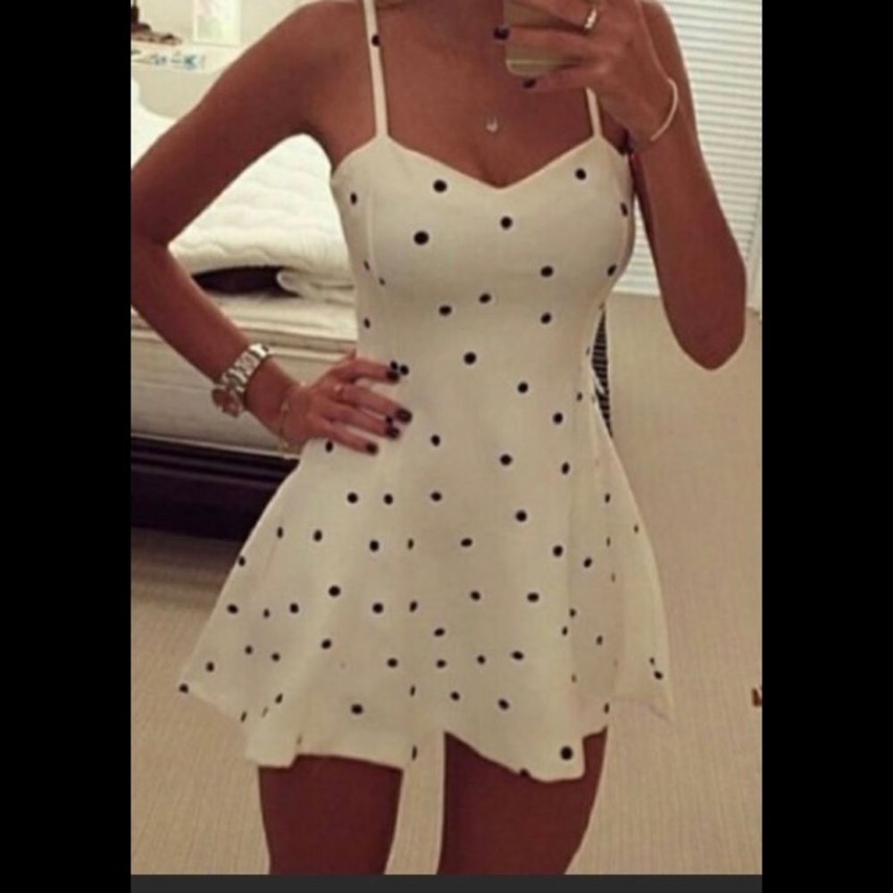 Womens White Sundress Spaghetti straps SZ Med NIP